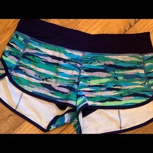 Lululemon shorts sz 8